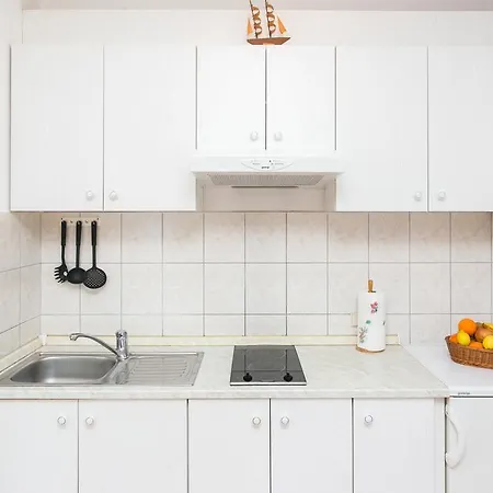 Apartment Miramare & Campara