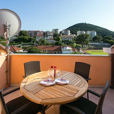 아파트 Miramare & Campara