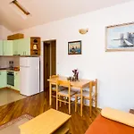 Apartament Miramare & Campara *