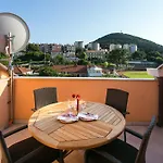 Apartament Miramare & Campara