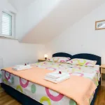 Apartament Miramare & Campara *